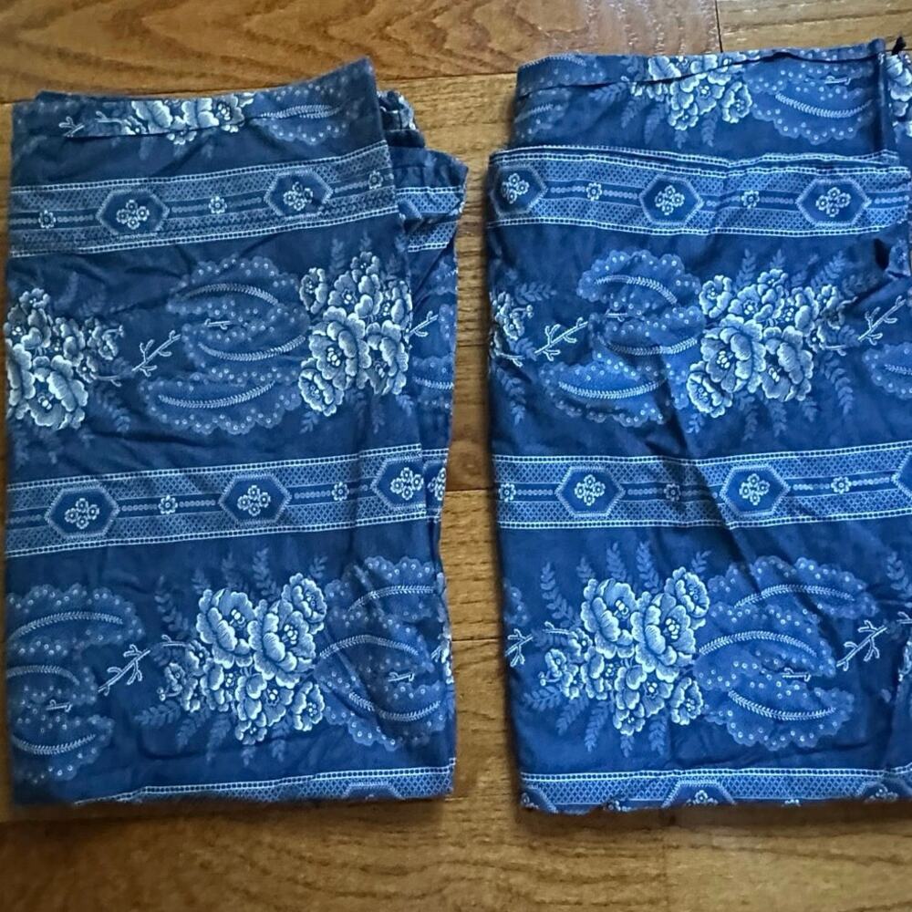 2 RALPH LAUREN BIARRITZ Pillow Shams Covers Blue Antique White Floral Cotton set